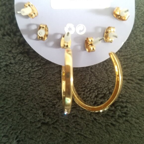 Claire's Stackables Earrings (Hoops & Studs) - Picture 4 of 5